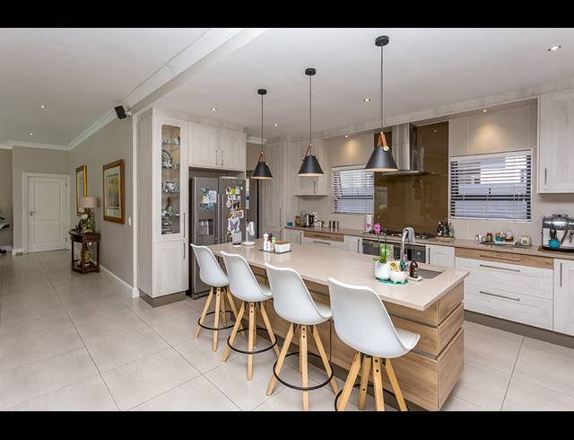 4 BEDROOM HOUSE FOR SALE IN SAGEWOOD